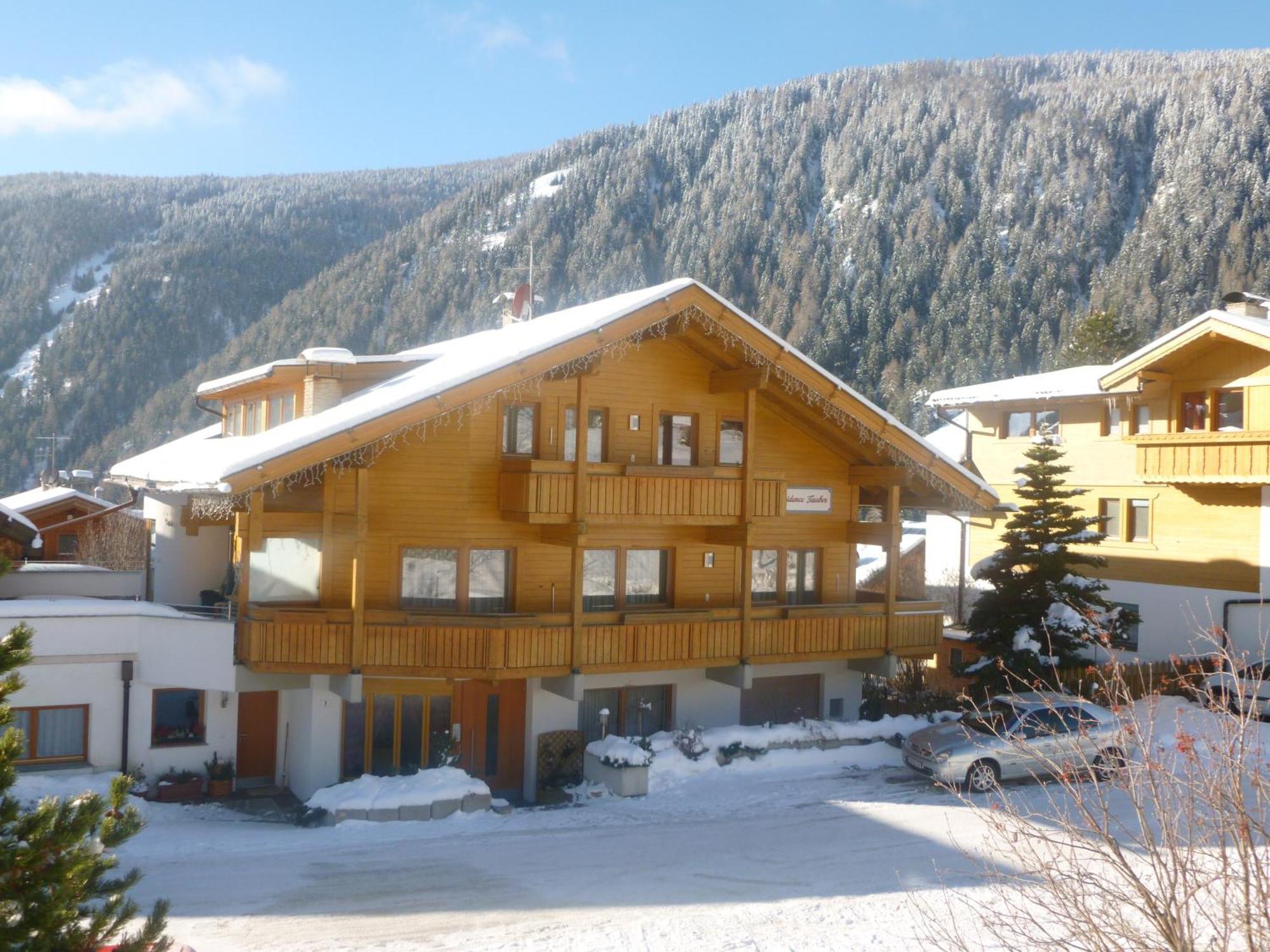 Residence Tauber Valles Bagian luar foto