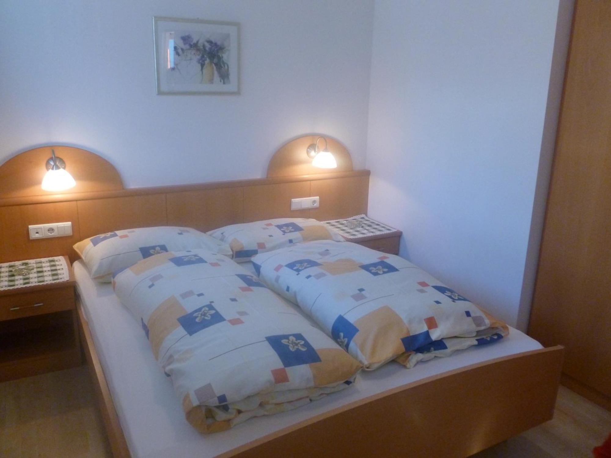 Residence Tauber Valles Bagian luar foto